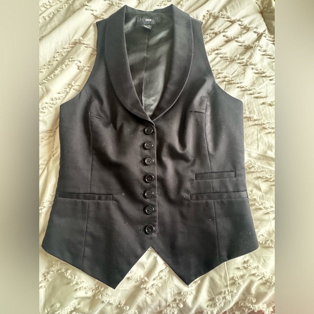 Vintage H&M Sleek Black Women's Vest